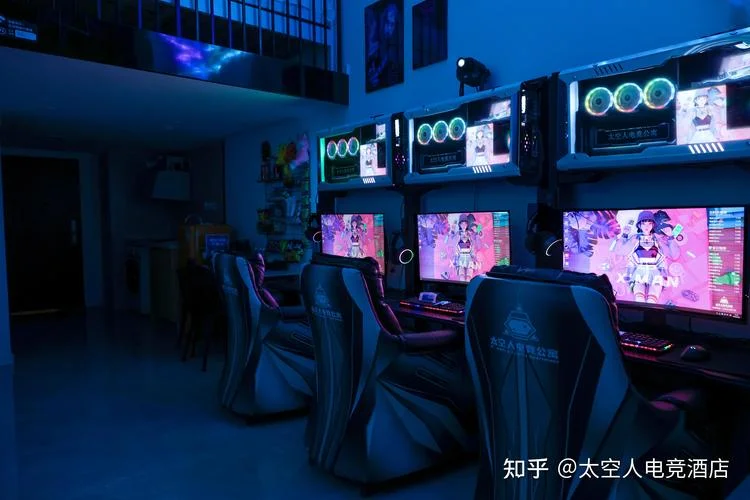 c7娱乐pg品牌故事与团队合影
